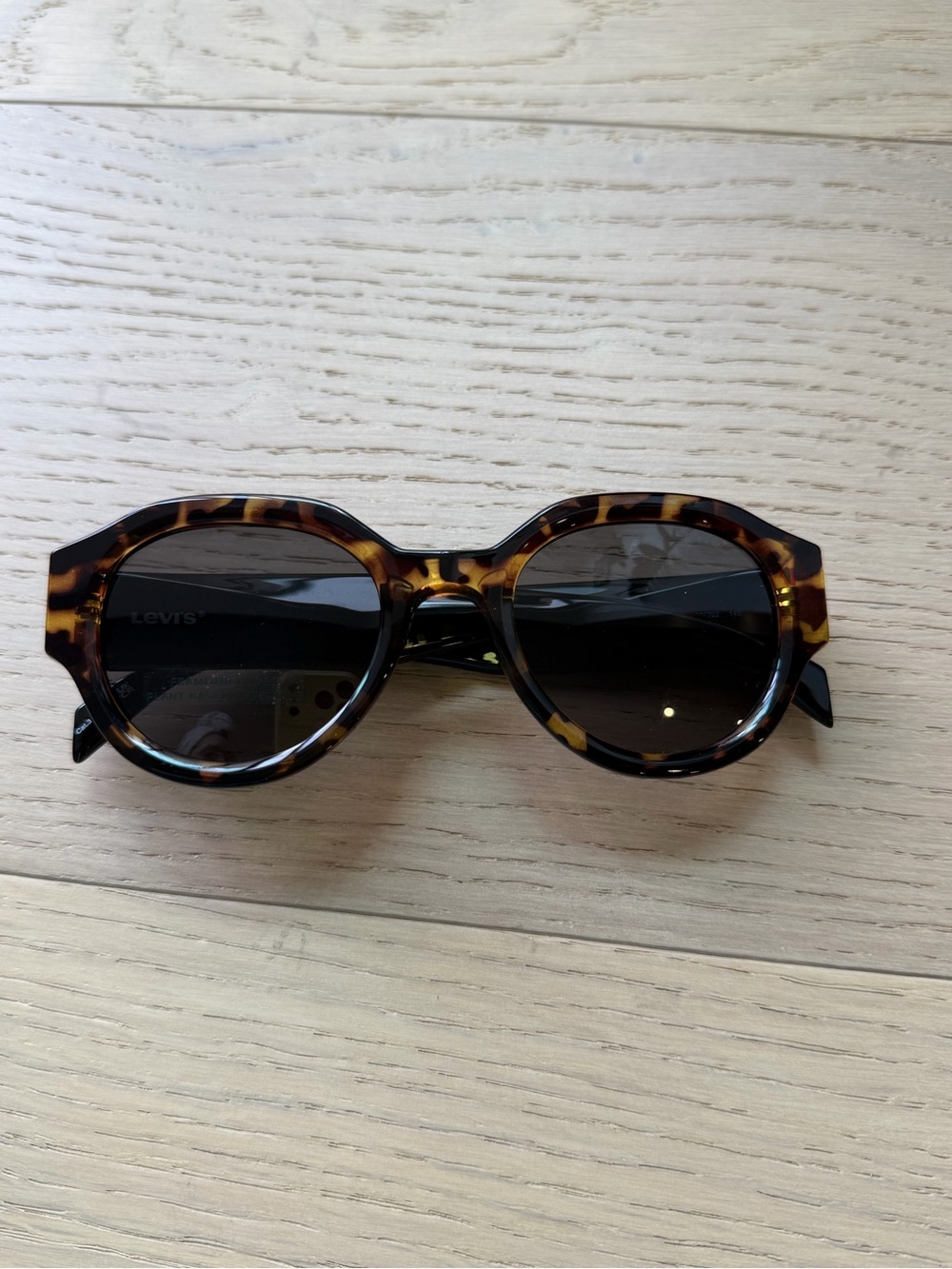 Levi's Tortoise Shell Sunglasses - Brown